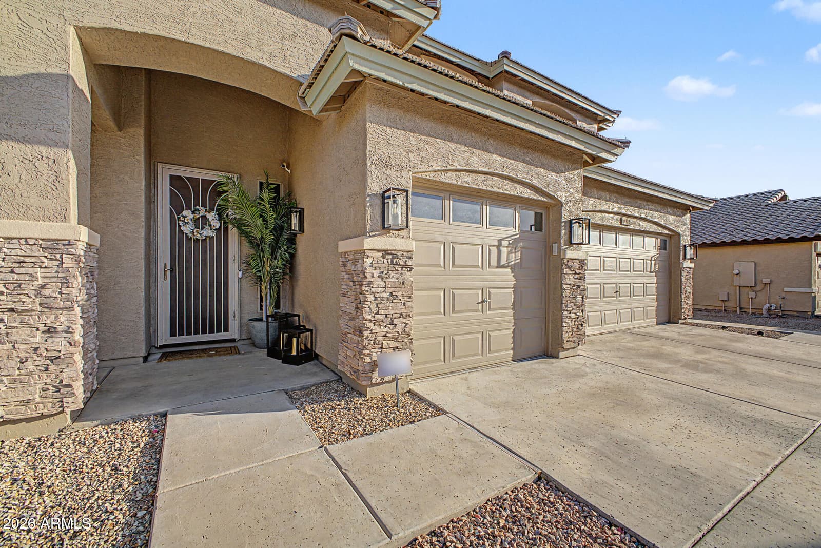 3213 W PLEASANT Lane, Phoenix, AZ 85041 — photo 7 of 65