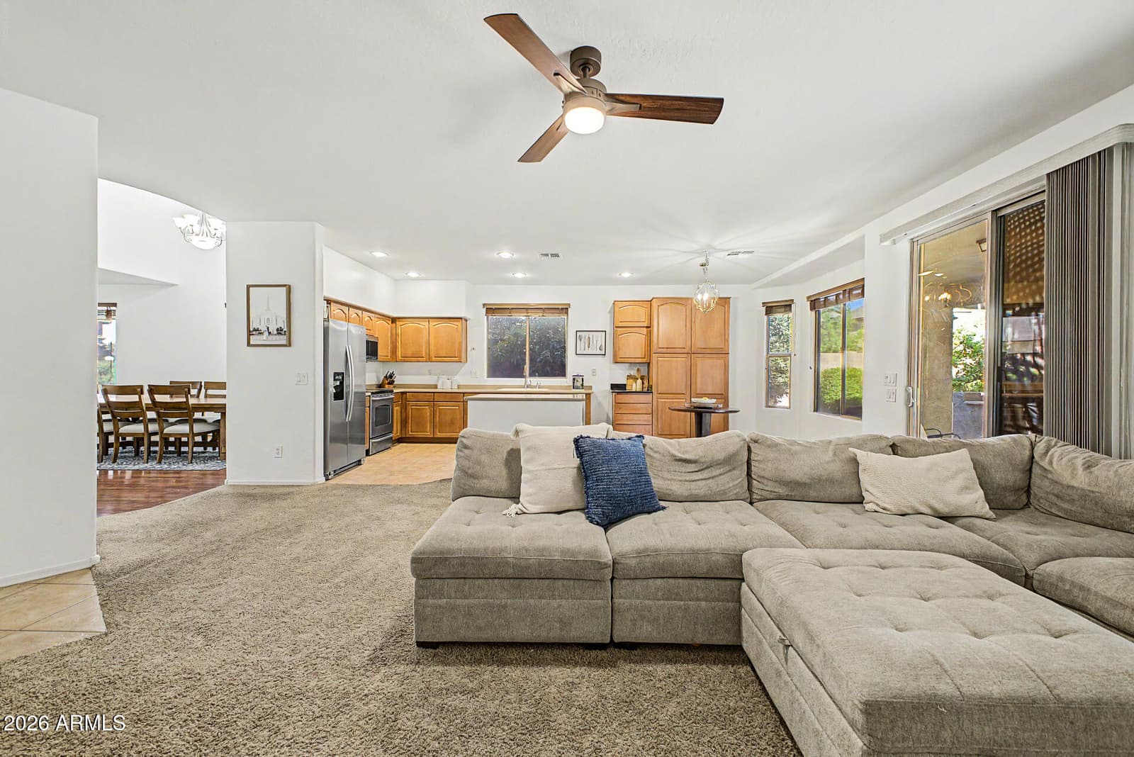 3213 W PLEASANT Lane, Phoenix, AZ 85041 — photo 16 of 65