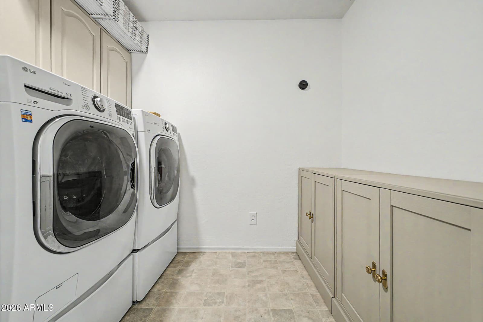 3213 W PLEASANT Lane, Phoenix, AZ 85041 — photo 51 of 65