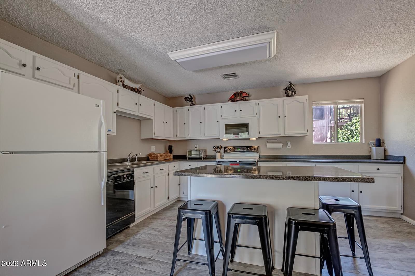 701 N WILLIAM TELL Circle, Payson, AZ 85541 — photo 12 of 34