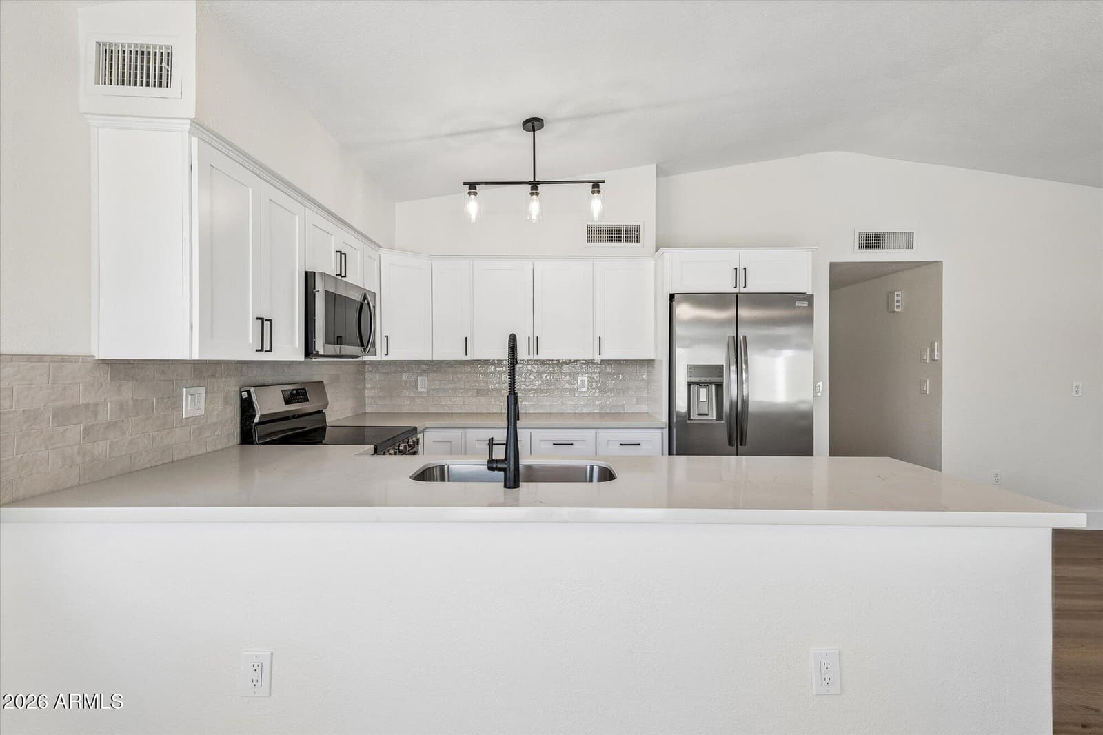824 W MALIBU Drive, Tempe, AZ 85282 — photo 8 of 34