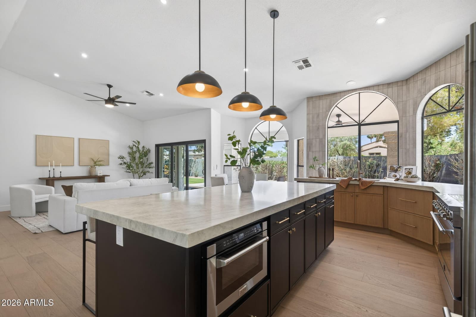 5002 E KAREN Drive, Scottsdale, AZ 85254 — photo 11 of 54