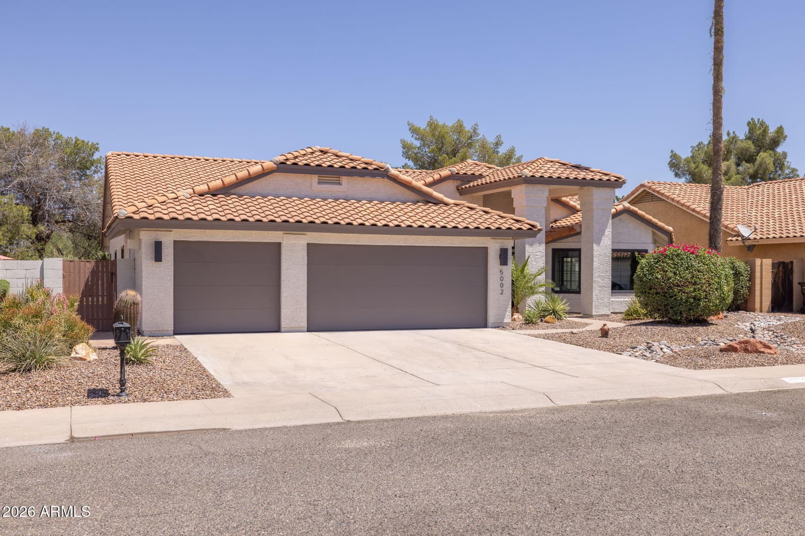 5002 E KAREN Drive, Scottsdale, AZ 85254 — photo 4 of 54
