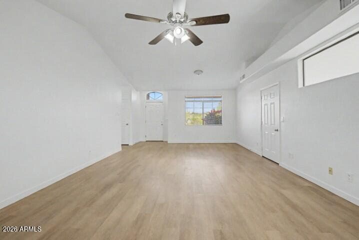 18816 N 3RD Avenue, Phoenix, AZ 85027 — photo 8 of 36