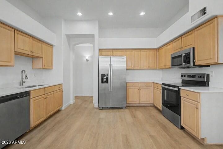 18816 N 3RD Avenue, Phoenix, AZ 85027 — photo 12 of 36
