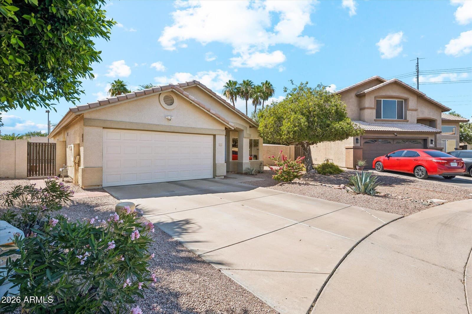 1630 S OAK Street, Gilbert, AZ 85233 — photo 2 of 31