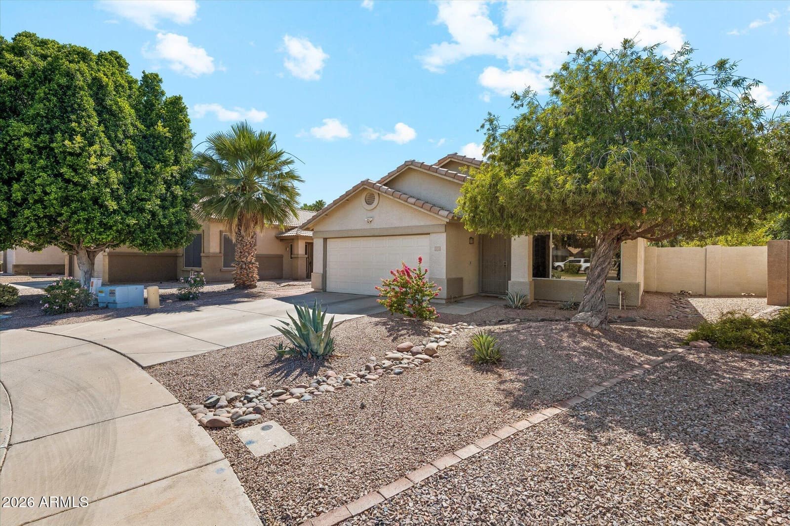 1630 S OAK Street, Gilbert, AZ 85233 — photo 4 of 31