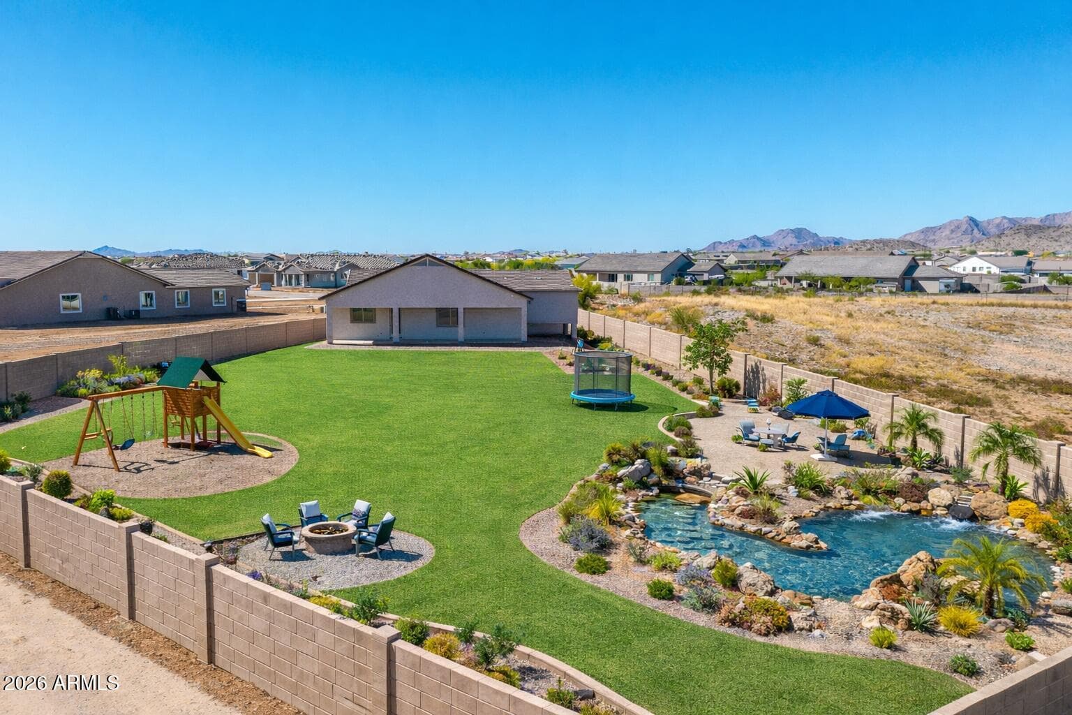 9087 W LIMESTONE MOUNTAIN Drive, Casa Grande, AZ 85194 — photo 17 of 21