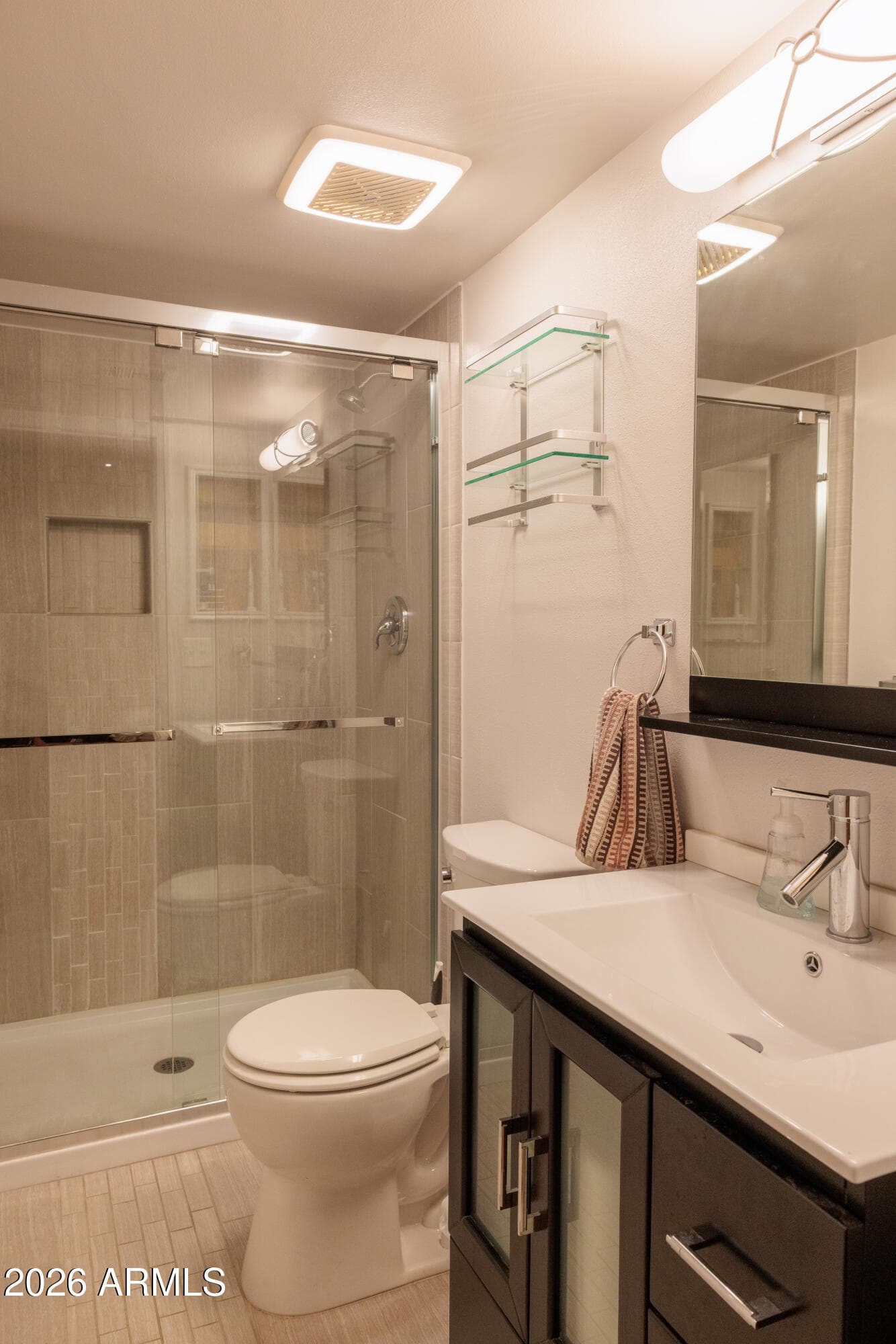 2526 E JOHN CABOT Road, Phoenix, AZ 85032 — photo 18 of 25