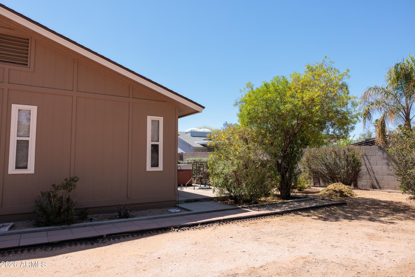 2526 E JOHN CABOT Road, Phoenix, AZ 85032 — photo 22 of 25