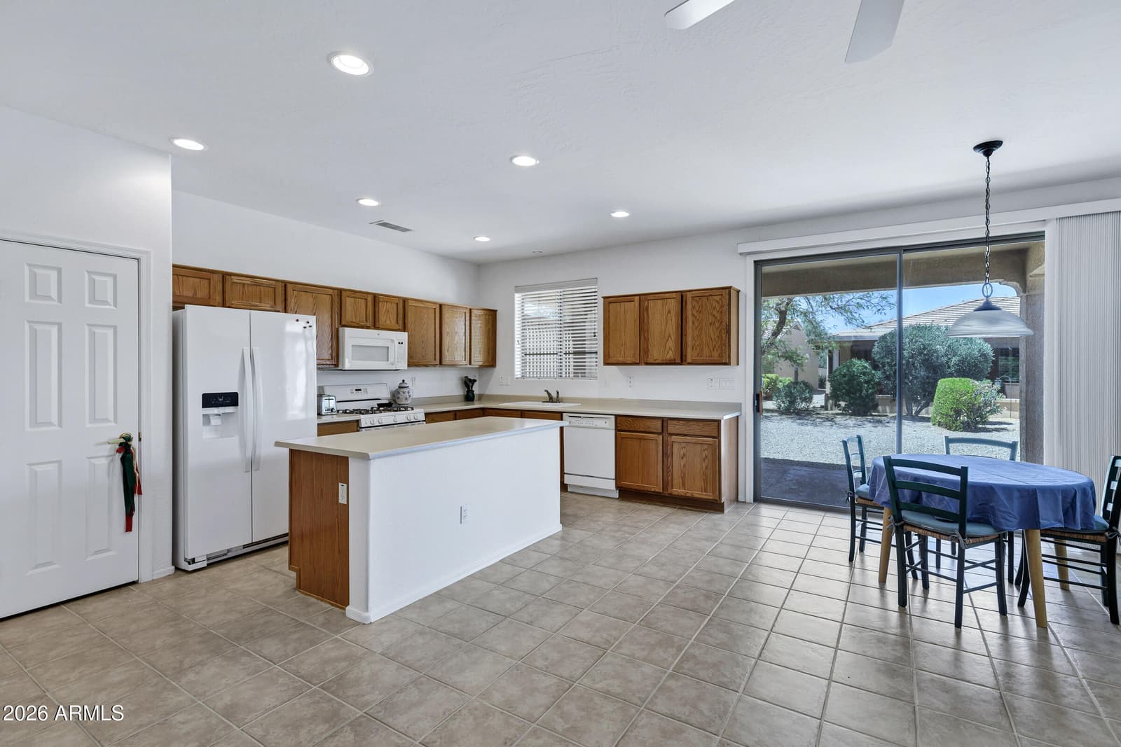 17810 W CANTO BONITO Lane, Surprise, AZ 85387 — photo 10 of 37