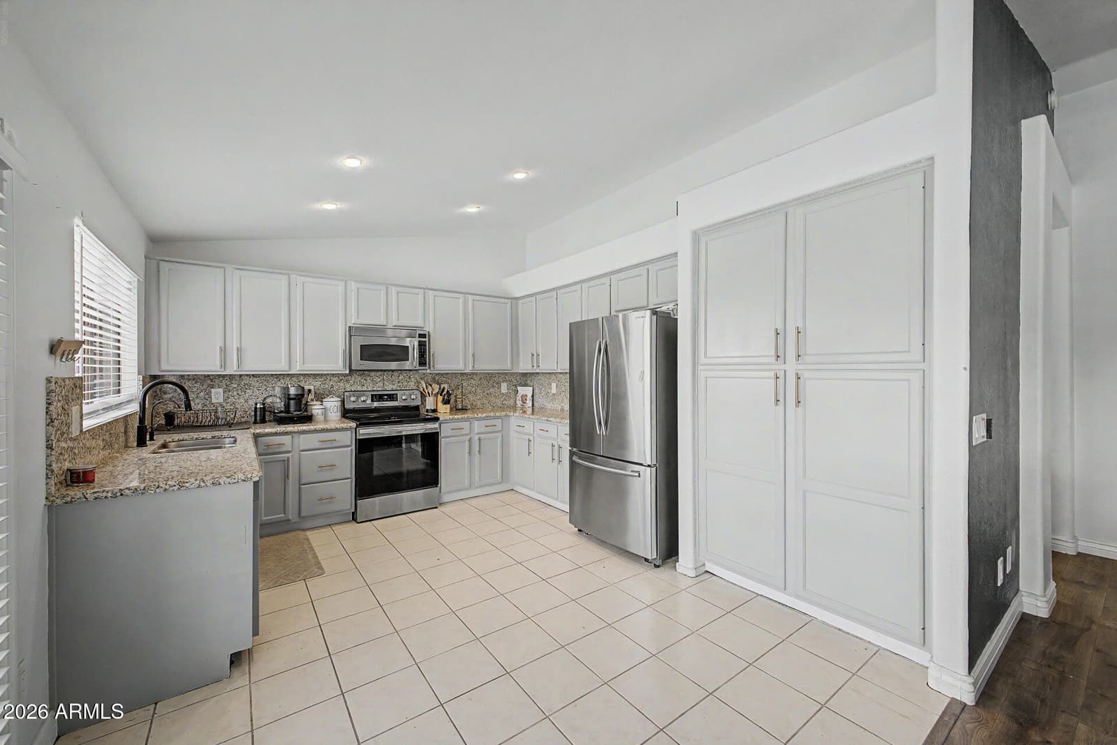 3509 N DIEGO, Mesa, AZ 85215 — photo 12 of 32