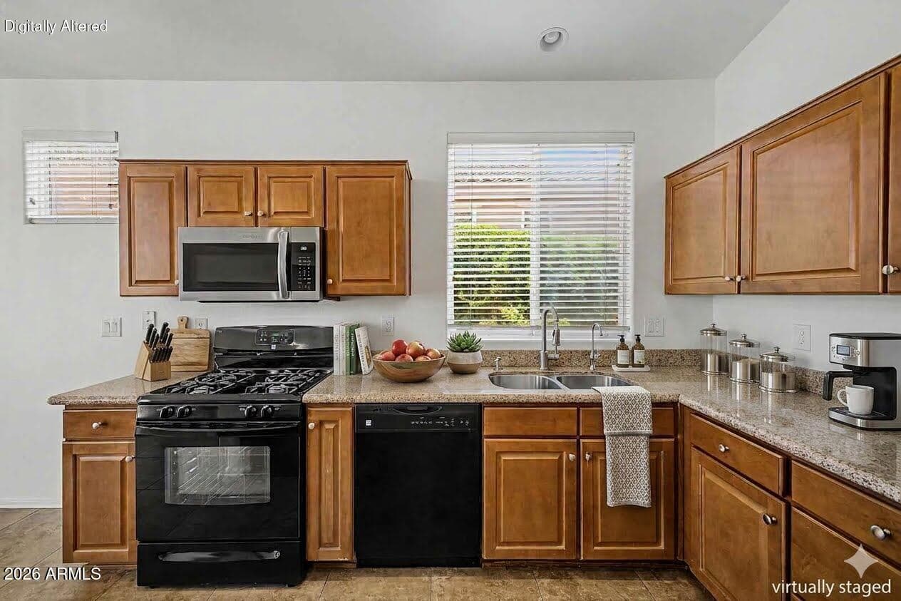 7229 S 39TH Way, Phoenix, AZ 85042 — photo 6 of 36
