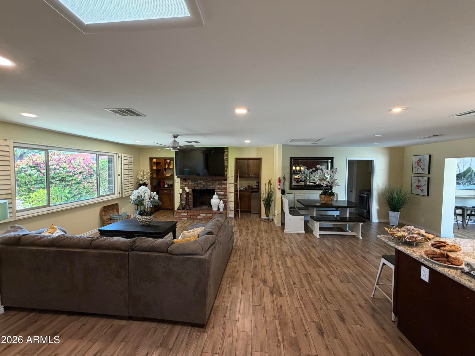 8238 E VISTA Drive, Scottsdale, AZ 85250 — photo 26 of 55