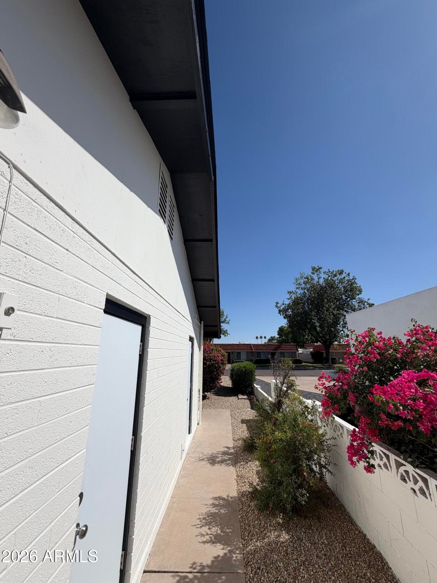 8238 E VISTA Drive, Scottsdale, AZ 85250 — photo 16 of 55