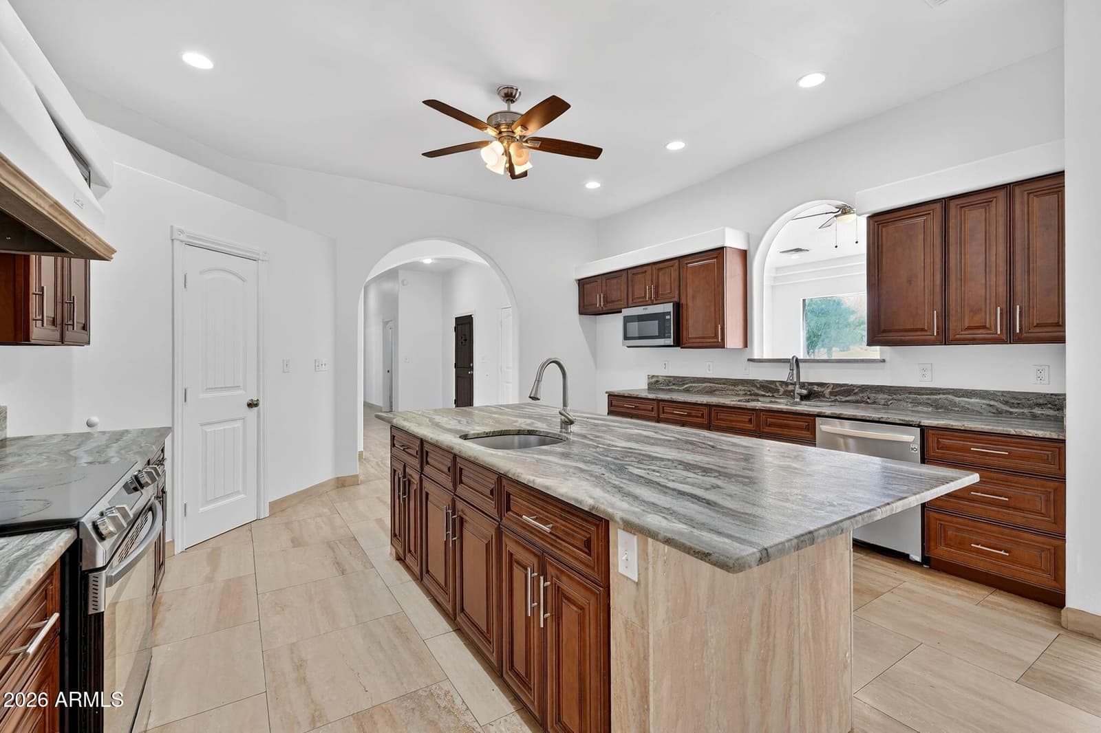 3528 N VAL VISTA Road, Apache Junction, AZ 85119 — photo 12 of 50