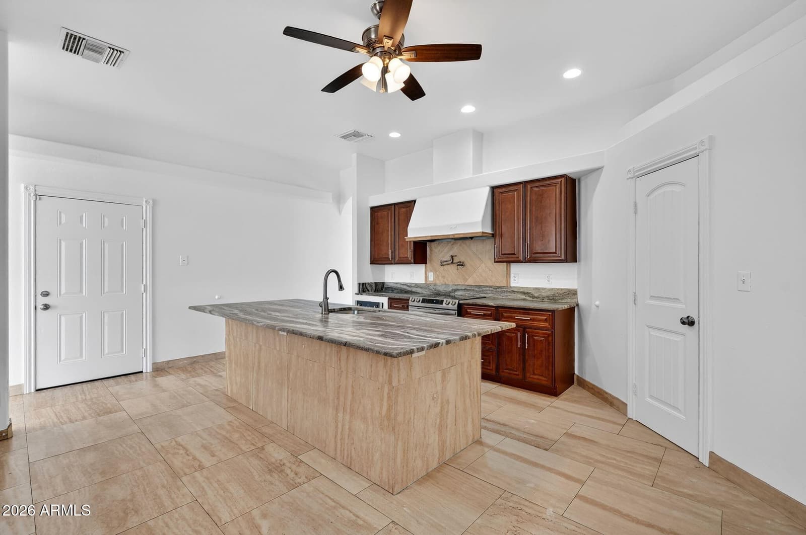 3528 N VAL VISTA Road, Apache Junction, AZ 85119 — photo 13 of 50