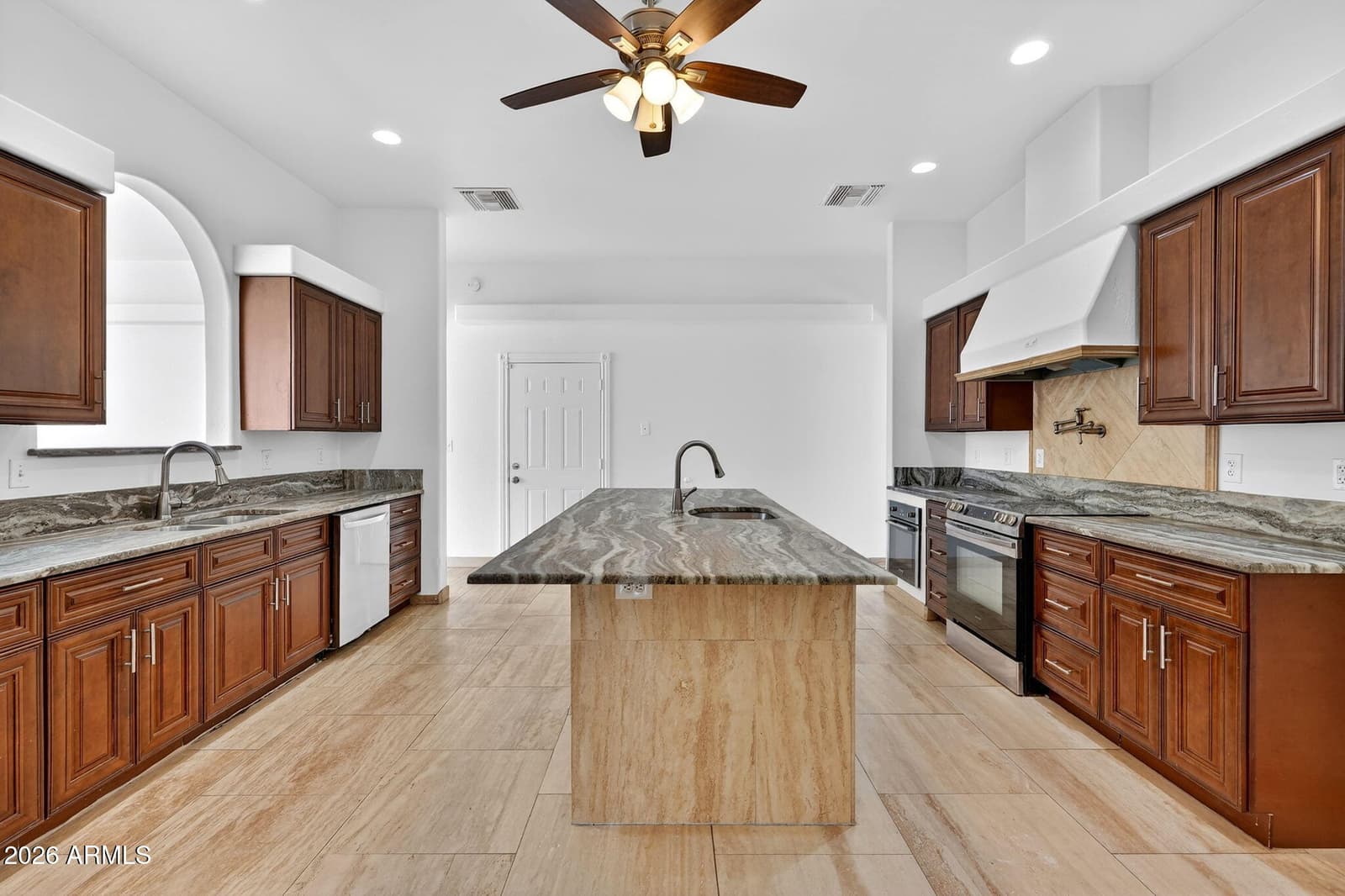 3528 N VAL VISTA Road, Apache Junction, AZ 85119 — photo 15 of 50