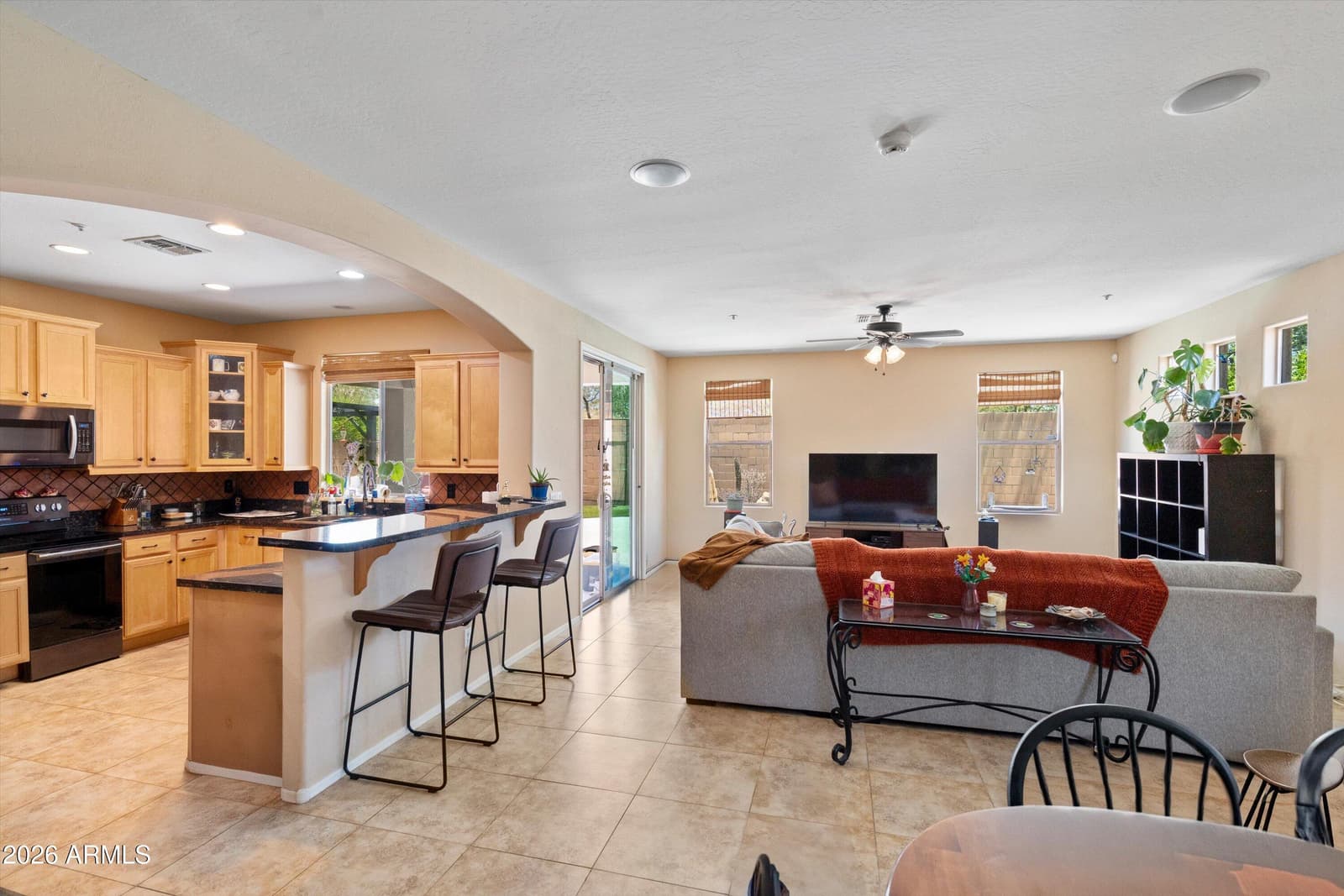 29801 N 71ST Drive, Peoria, AZ 85383 — photo 8 of 33