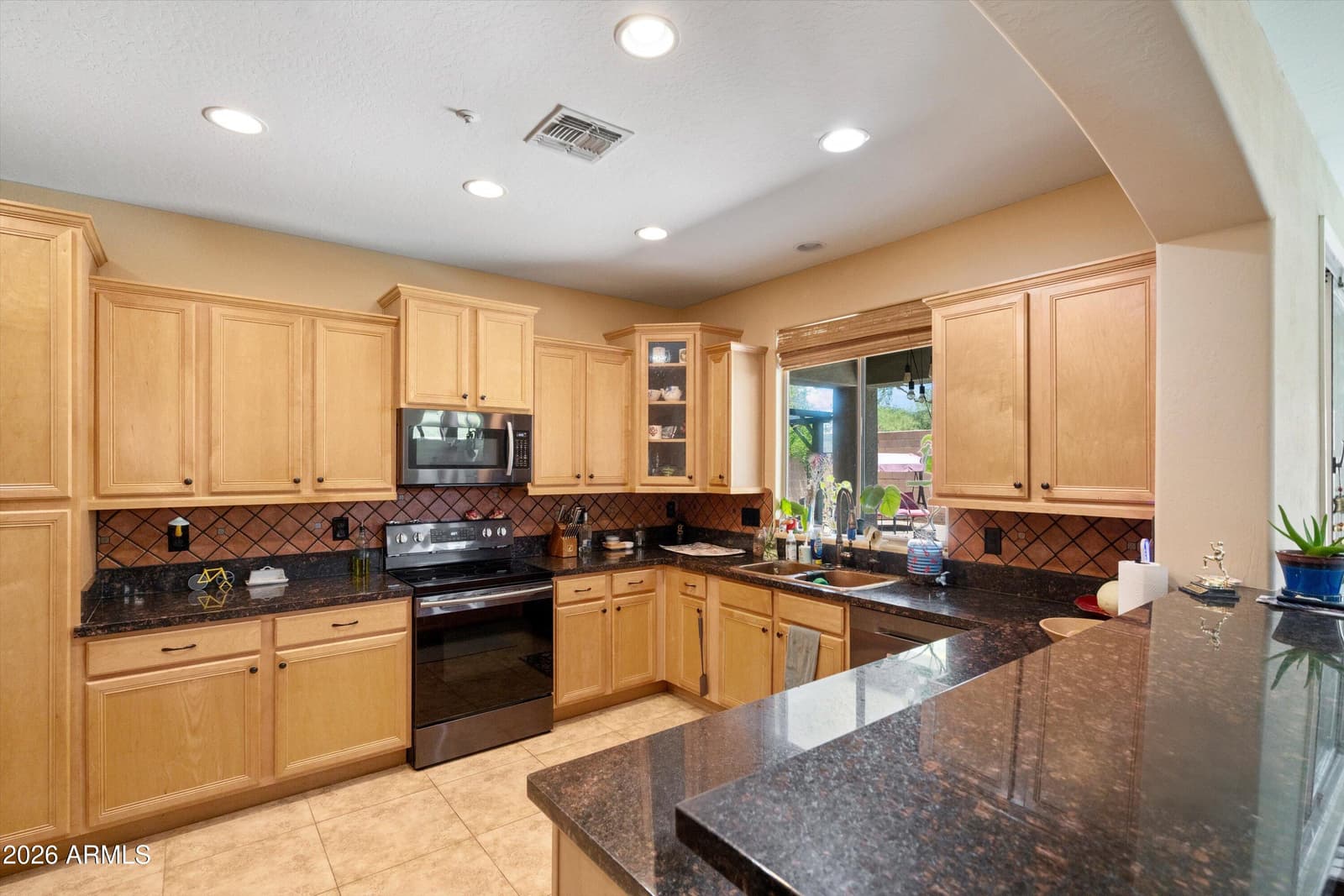 29801 N 71ST Drive, Peoria, AZ 85383 — photo 11 of 33