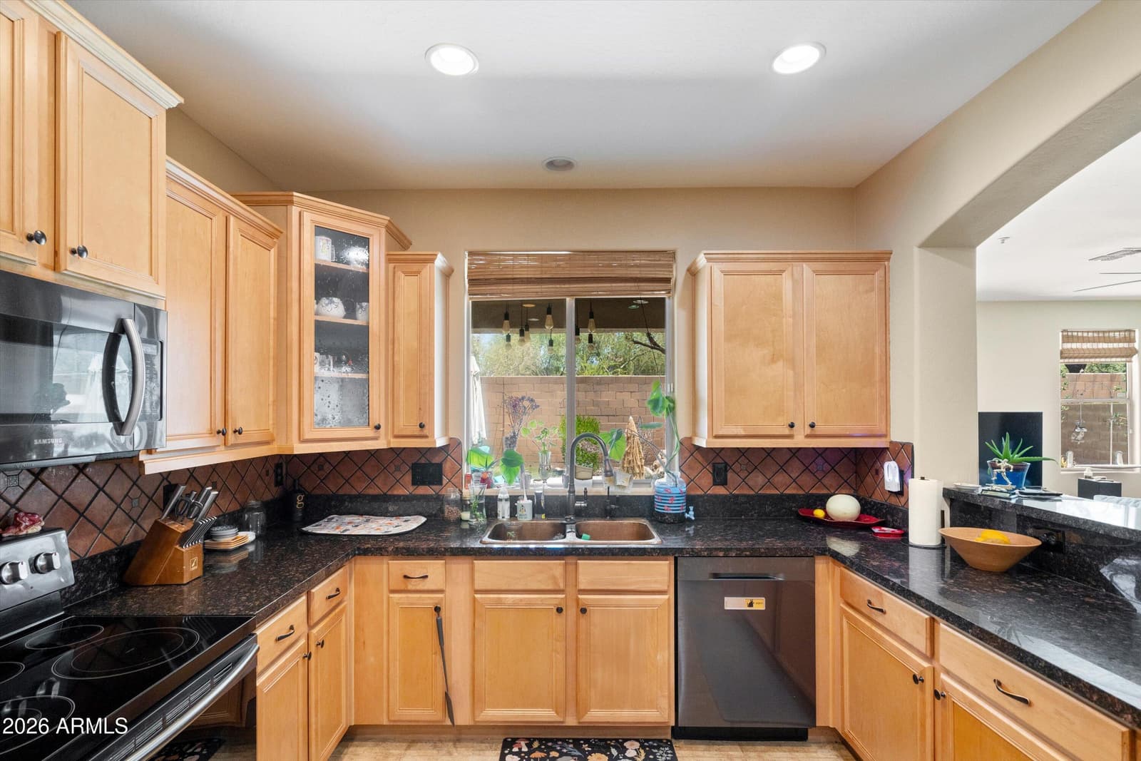 29801 N 71ST Drive, Peoria, AZ 85383 — photo 12 of 33