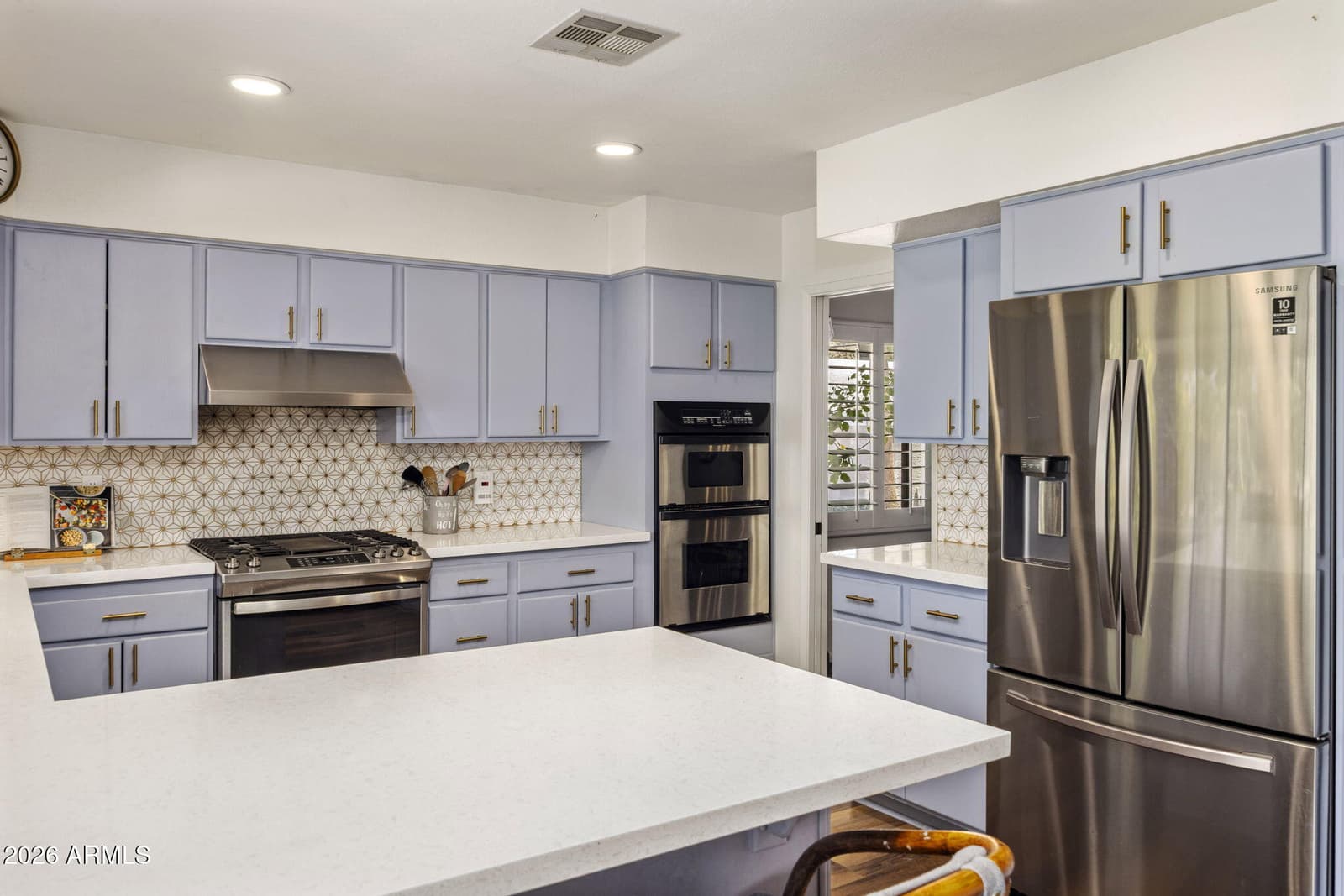 52 W THUNDERBIRD Road, Phoenix, AZ 85023 — photo 10 of 37