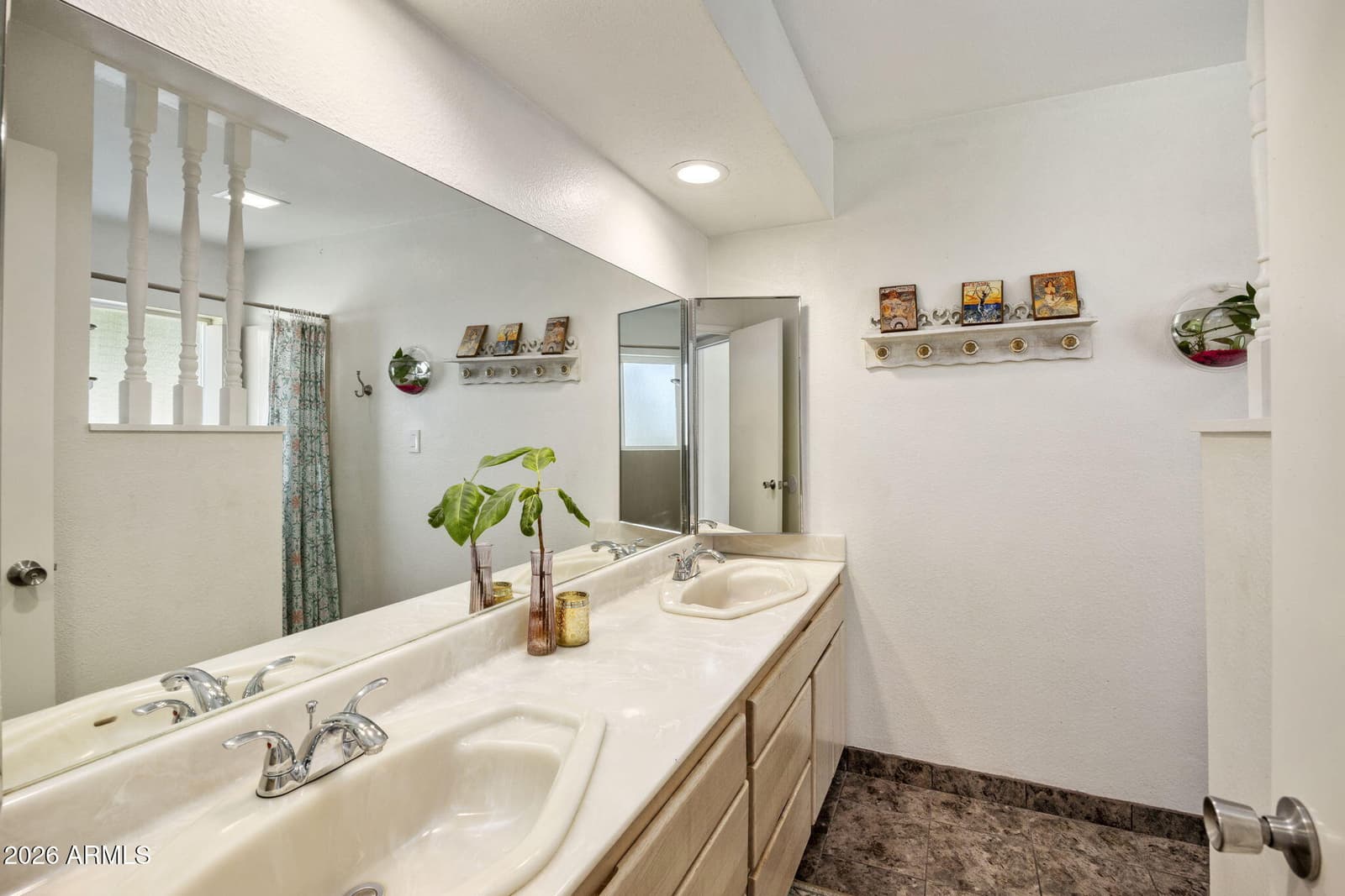 52 W THUNDERBIRD Road, Phoenix, AZ 85023 — photo 24 of 37