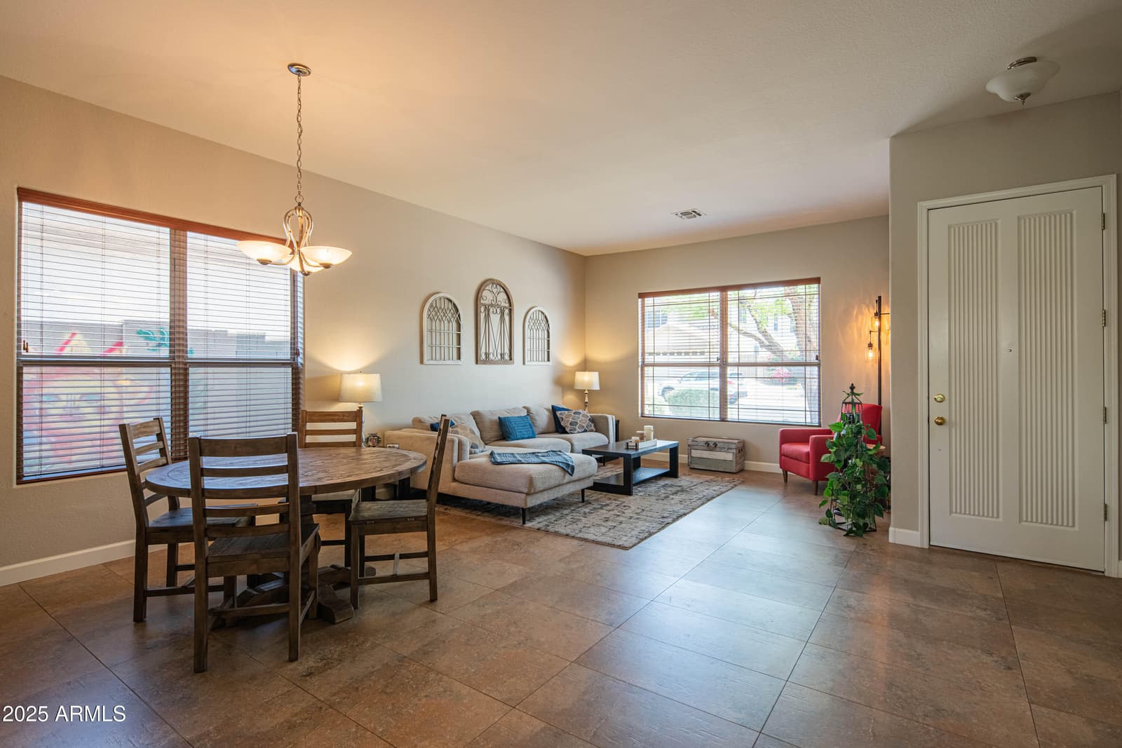 4374 E LARIAT Lane, Phoenix, AZ 85050 — photo 6 of 61