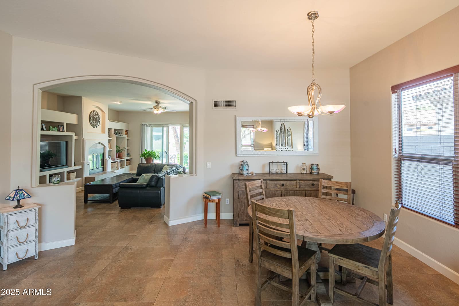 4374 E LARIAT Lane, Phoenix, AZ 85050 — photo 14 of 61