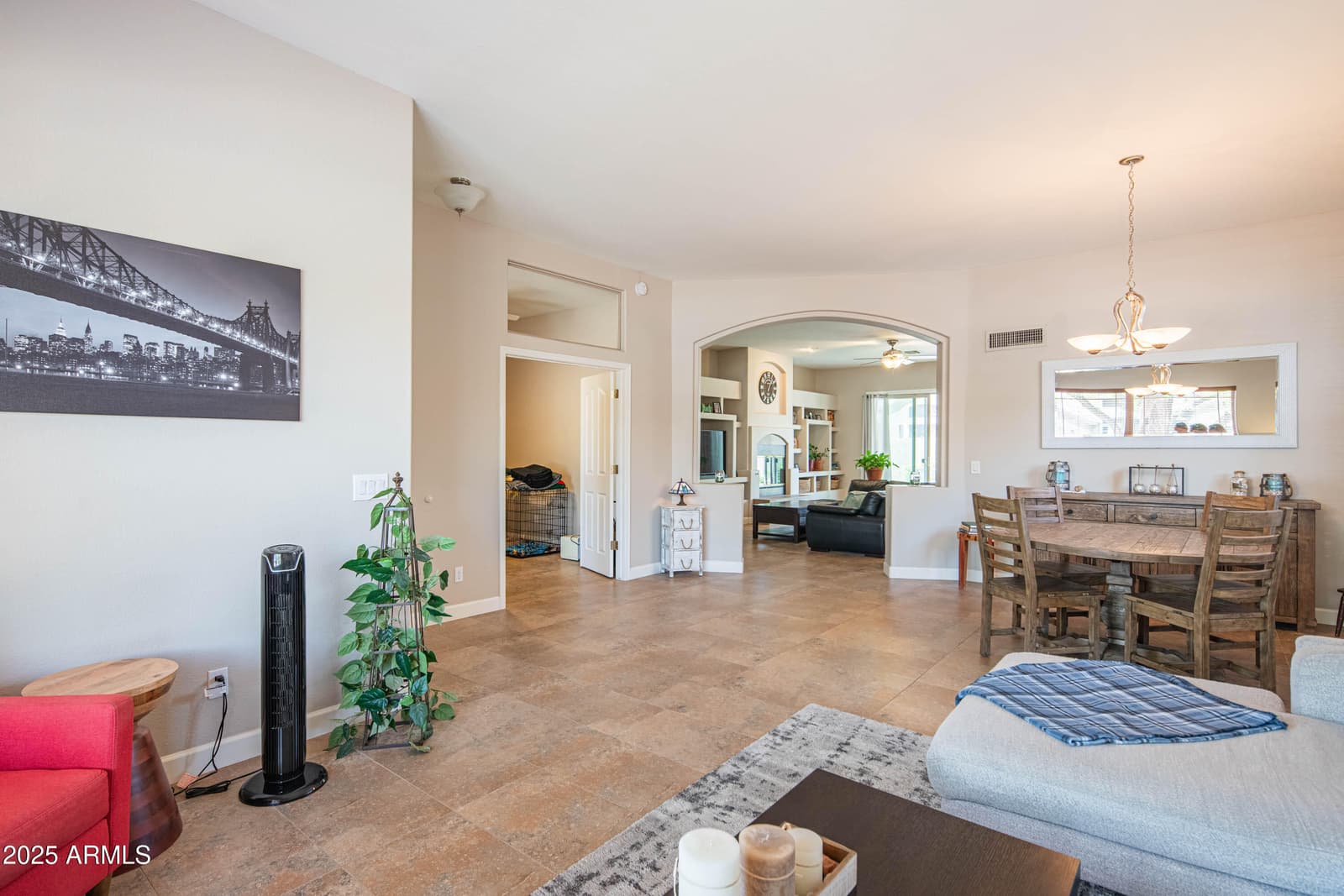 4374 E LARIAT Lane, Phoenix, AZ 85050 — photo 16 of 61
