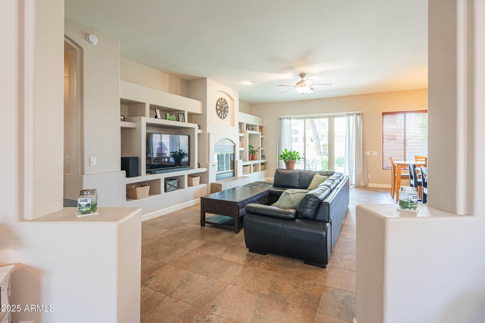 4374 E LARIAT Lane, Phoenix, AZ 85050 — photo 19 of 61