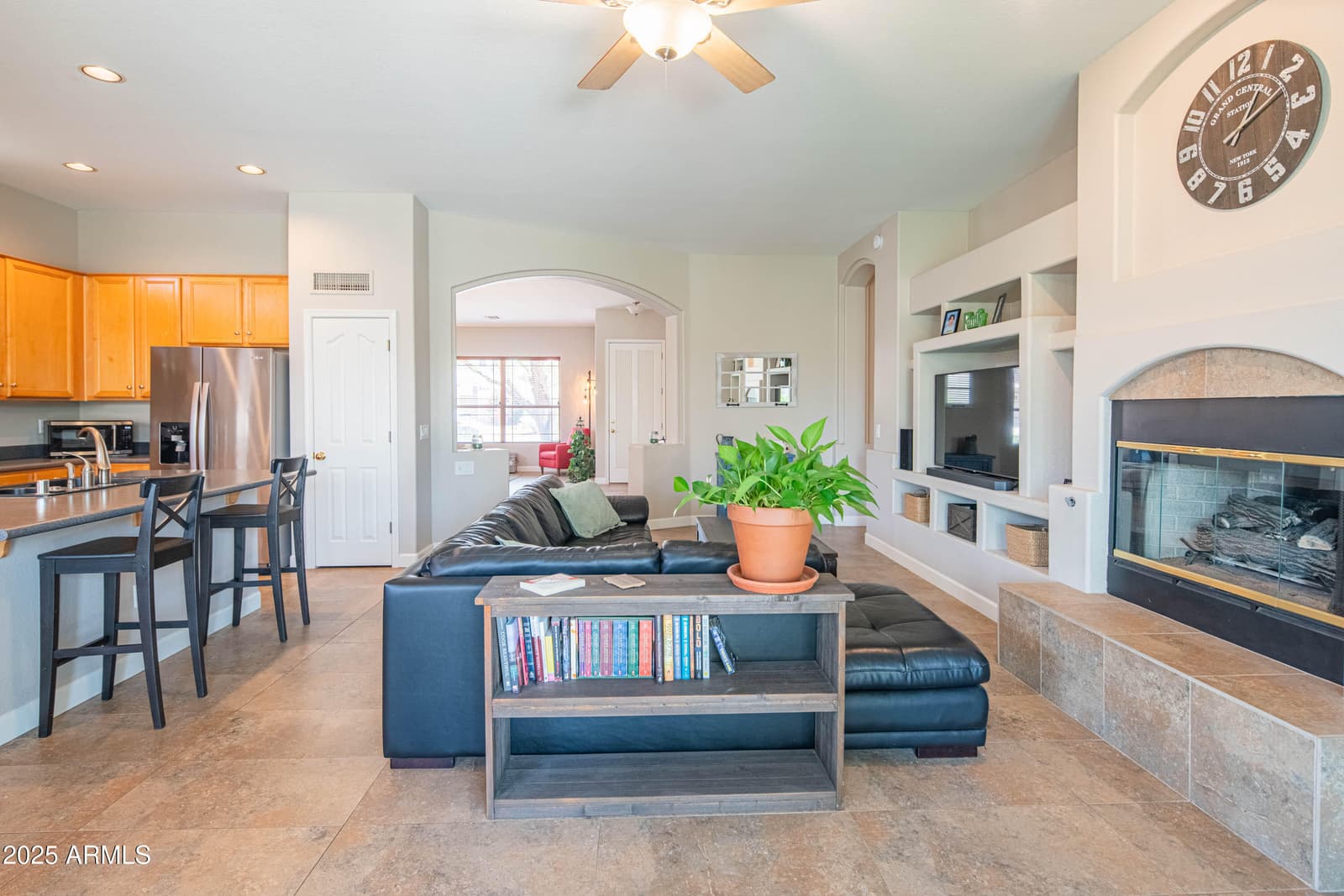 4374 E LARIAT Lane, Phoenix, AZ 85050 — photo 22 of 61
