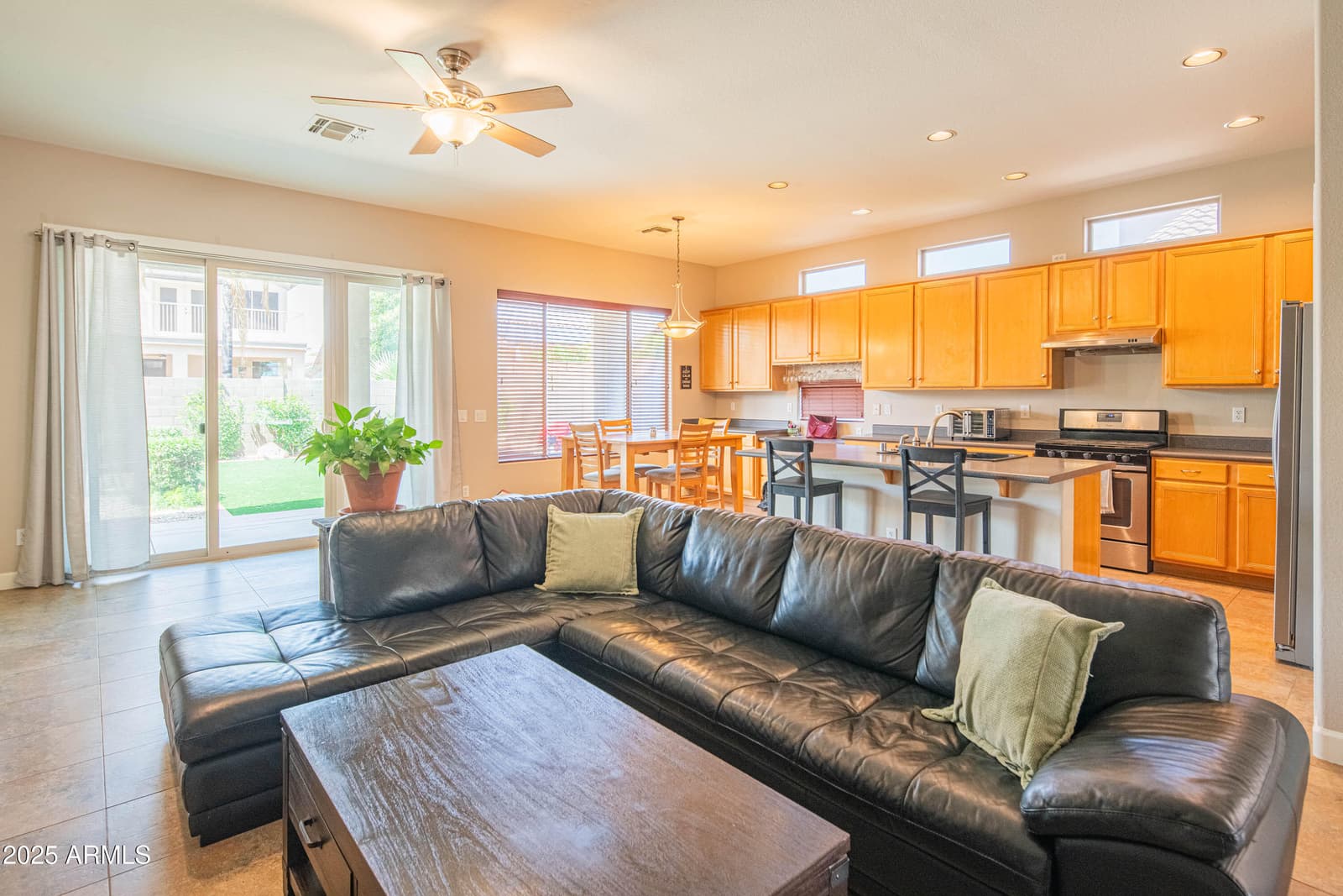 4374 E LARIAT Lane, Phoenix, AZ 85050 — photo 25 of 61