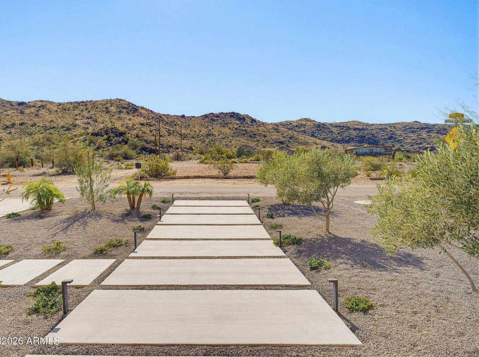 3350 E HIGHLINE CANAL Road, Phoenix, AZ 85042 — photo 2 of 93