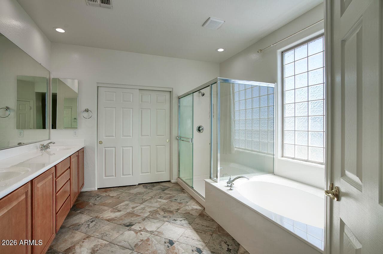 2982 E BOSTON Street, Gilbert, AZ 85295 — photo 12 of 23