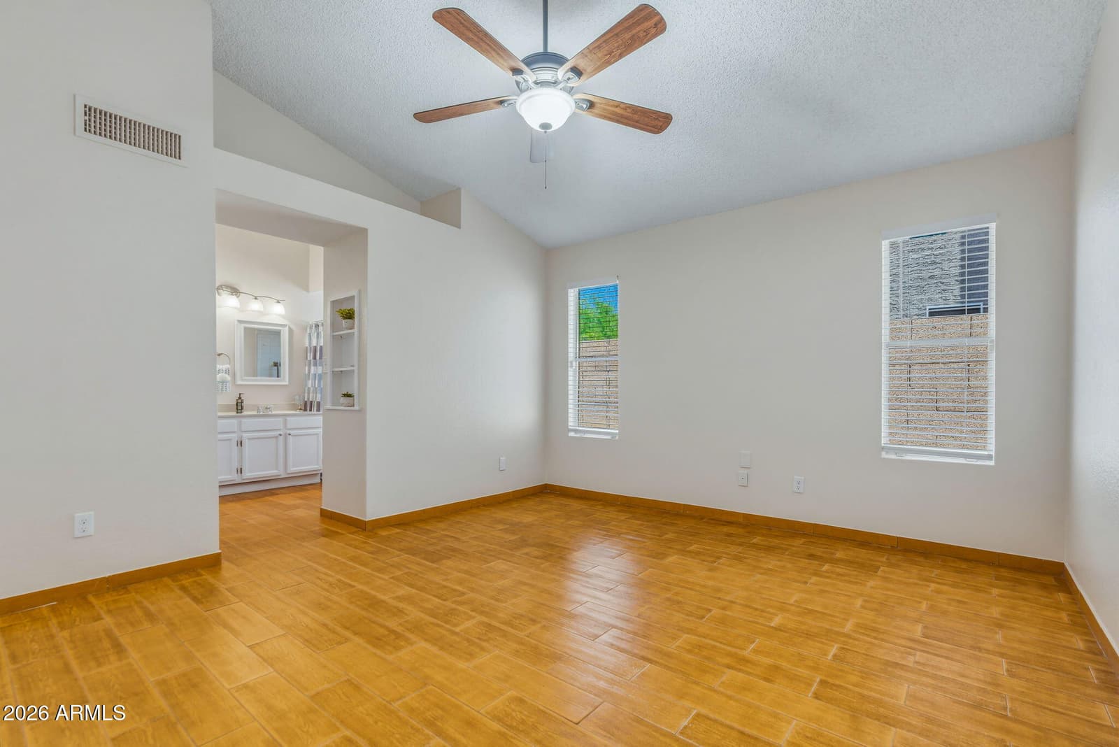 8058 W LAUREL Lane, Peoria, AZ 85345 — photo 13 of 26