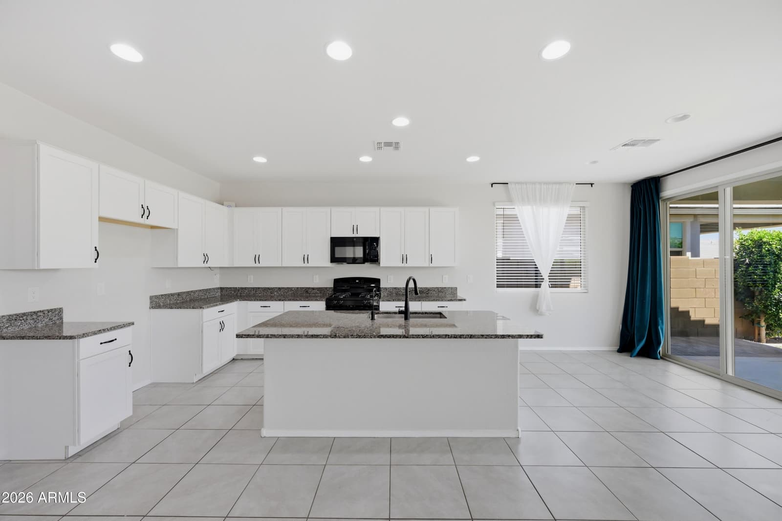 7545 E OLLA Avenue, Mesa, AZ 85212 — photo 10 of 40