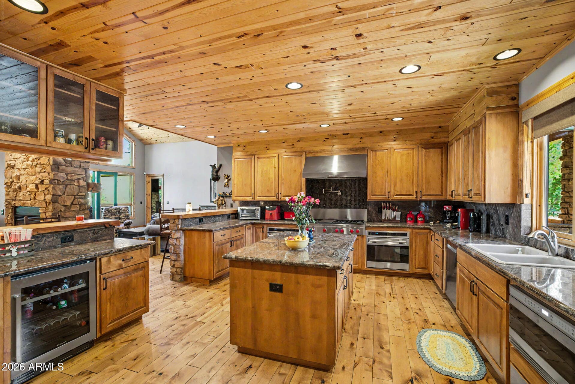 1681 S JIMSON Loop, Show Low, AZ 85901 — photo 19 of 105