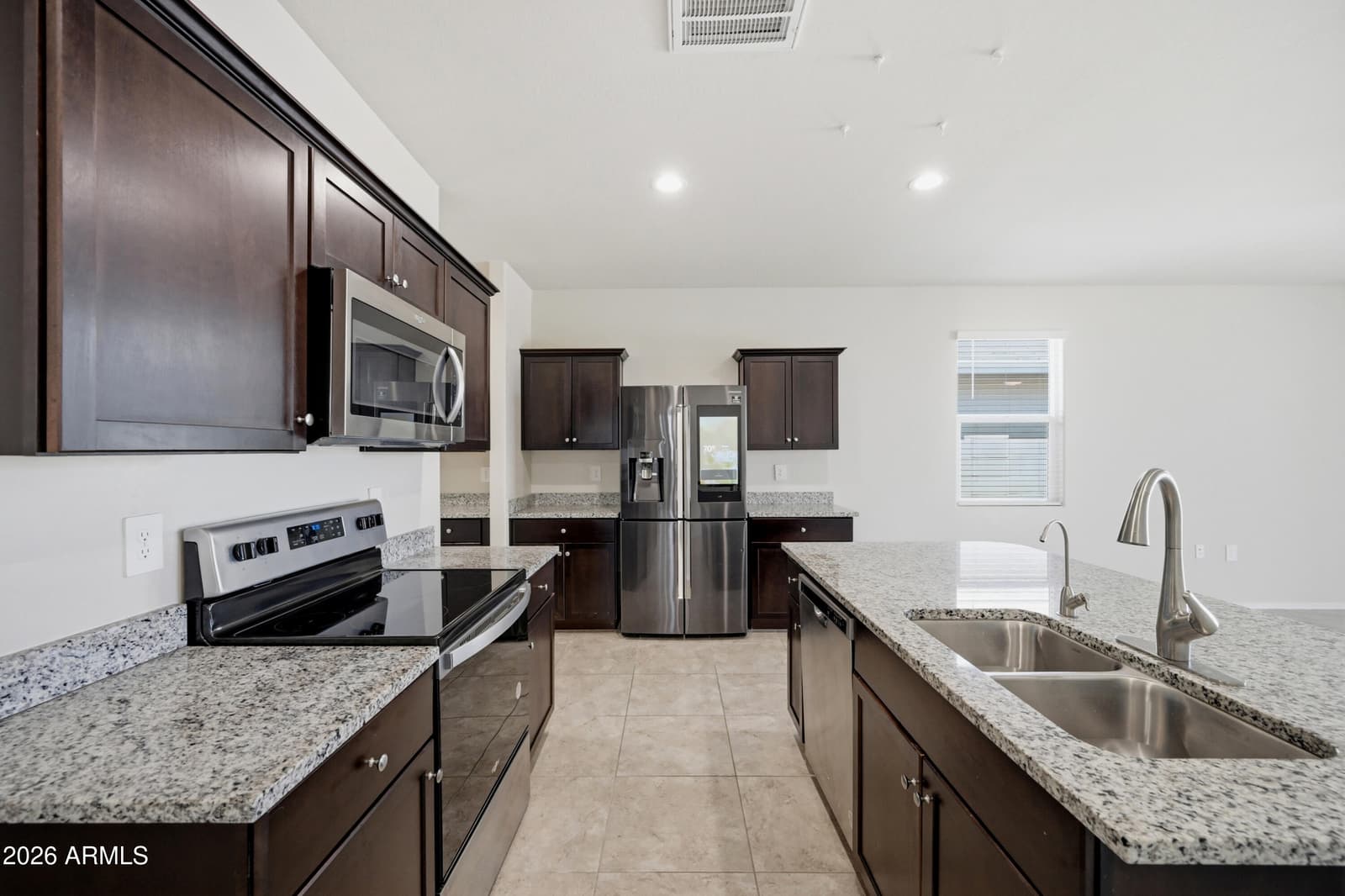 9370 E GRAPEFRUIT Drive, Florence, AZ 85132 — photo 5 of 36