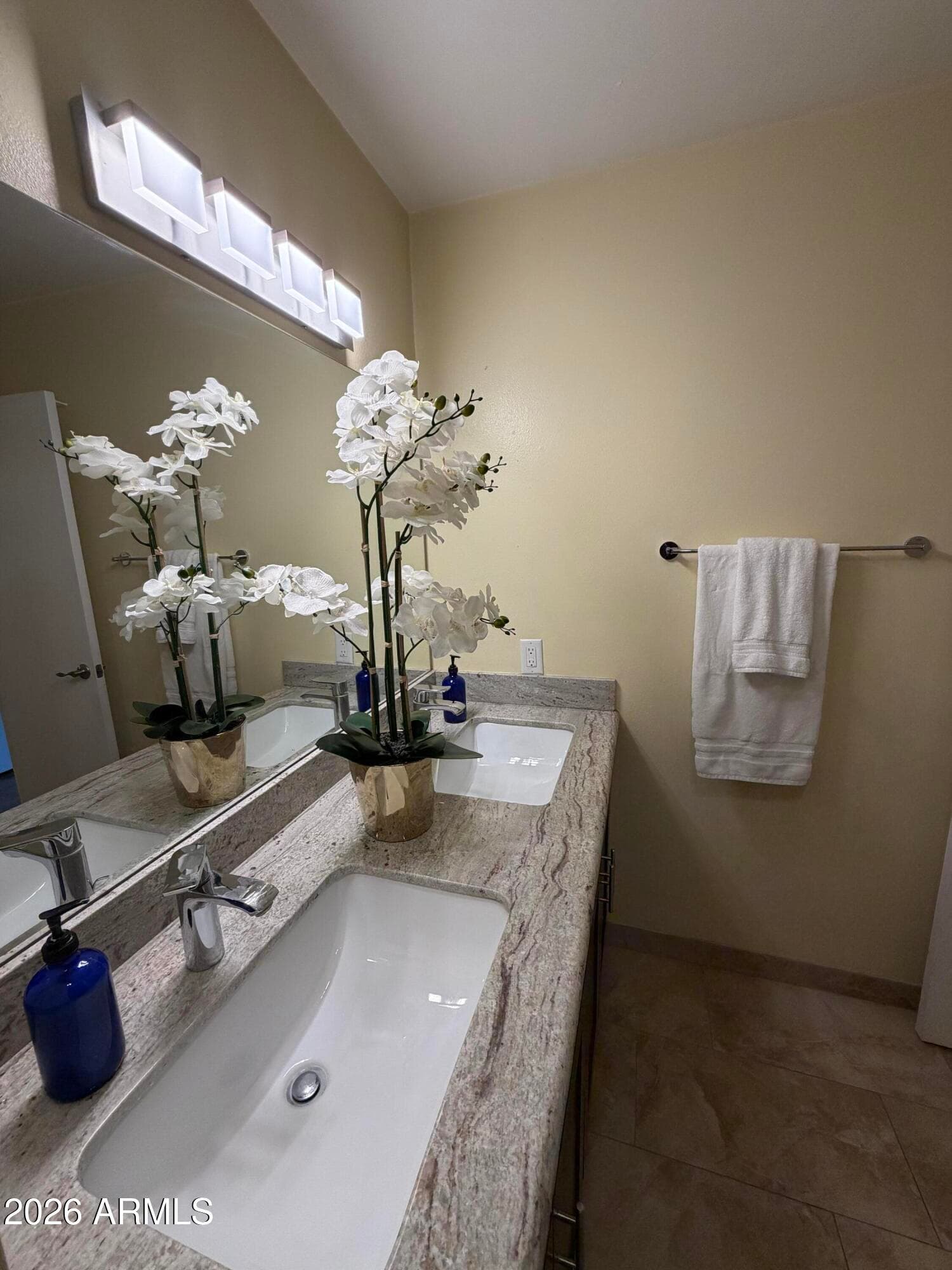 8238 E VISTA Drive, Scottsdale, AZ 85250 — photo 38 of 55
