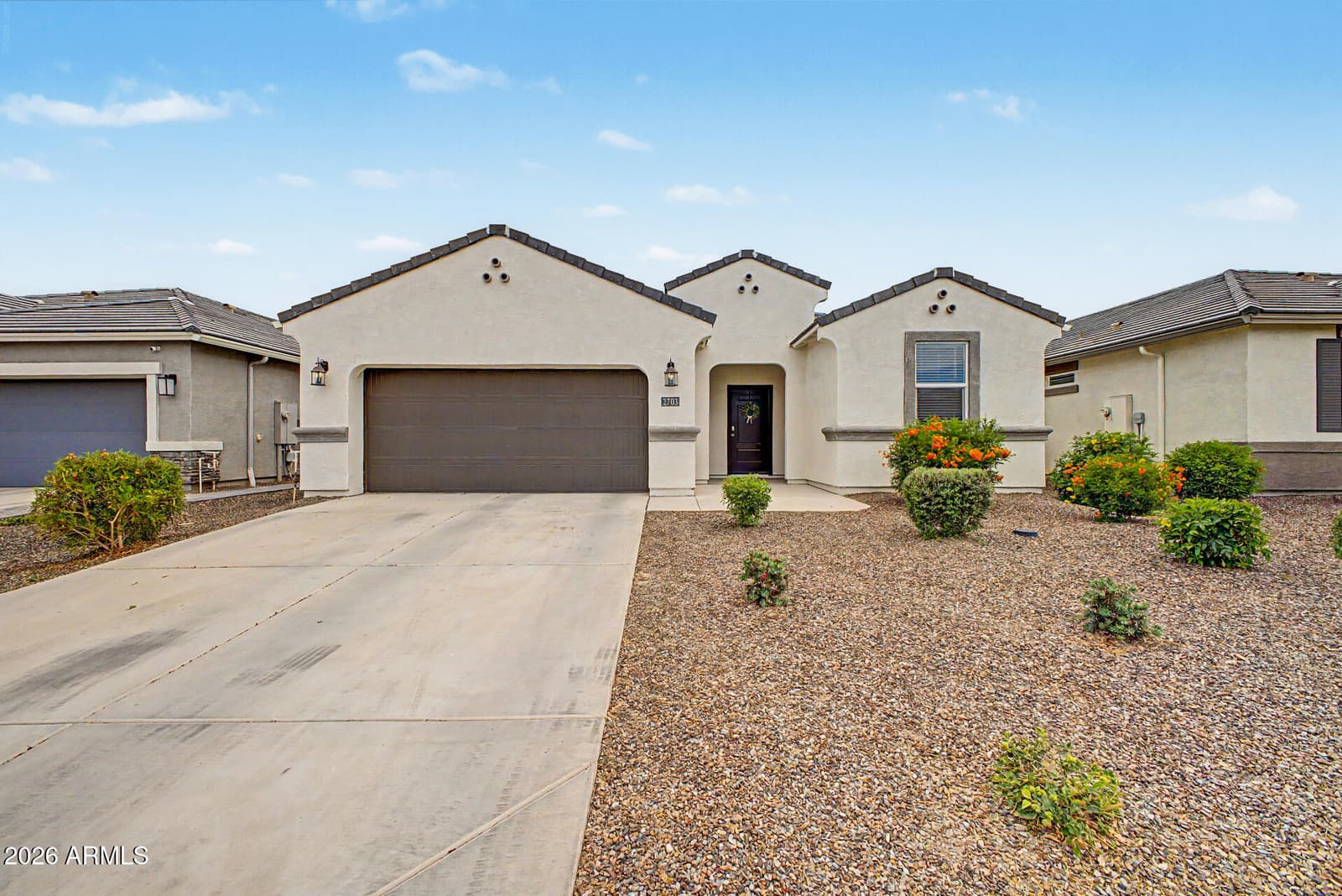 2703 W SEAVER Avenue, Apache Junction, AZ 85120 — photo 2 of 39