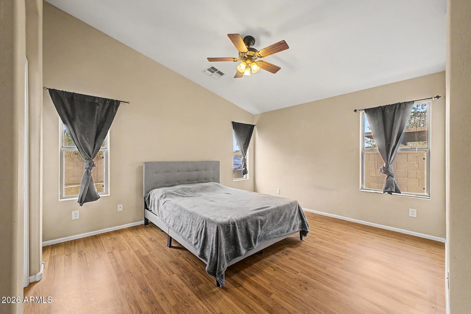 642 W MESQUITE TREE Lane, San Tan Valley, AZ 85143 — photo 11 of 20