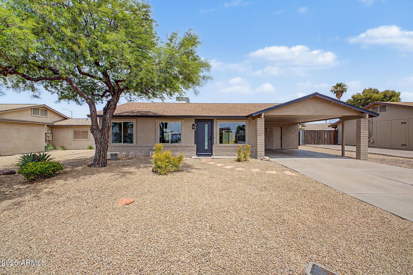 908 W MONTOYA Lane, Phoenix, AZ 85027 — photo 3 of 38
