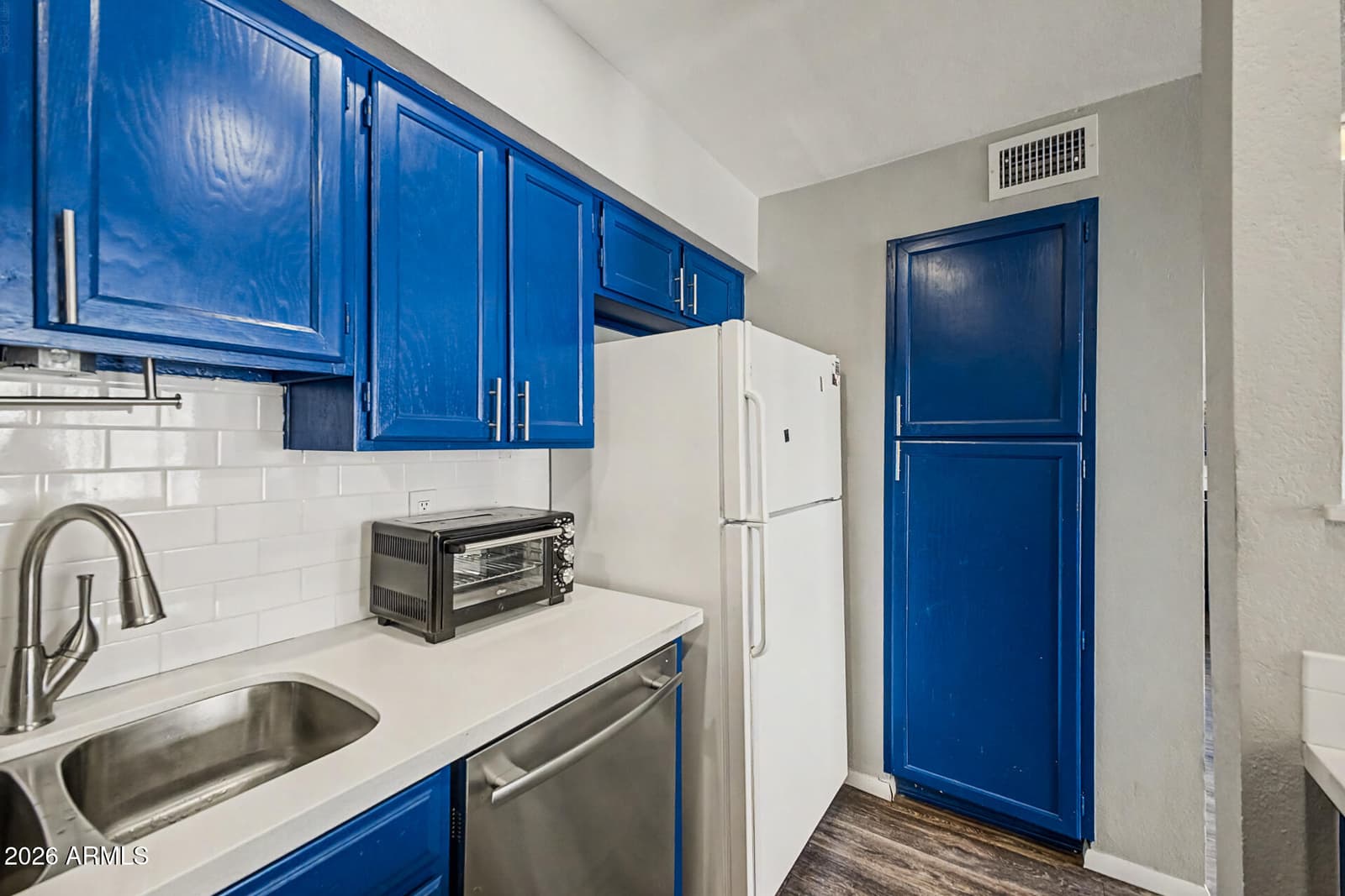 2121 S PENNINGTON Street 2, Mesa, AZ 85202 — photo 10 of 29