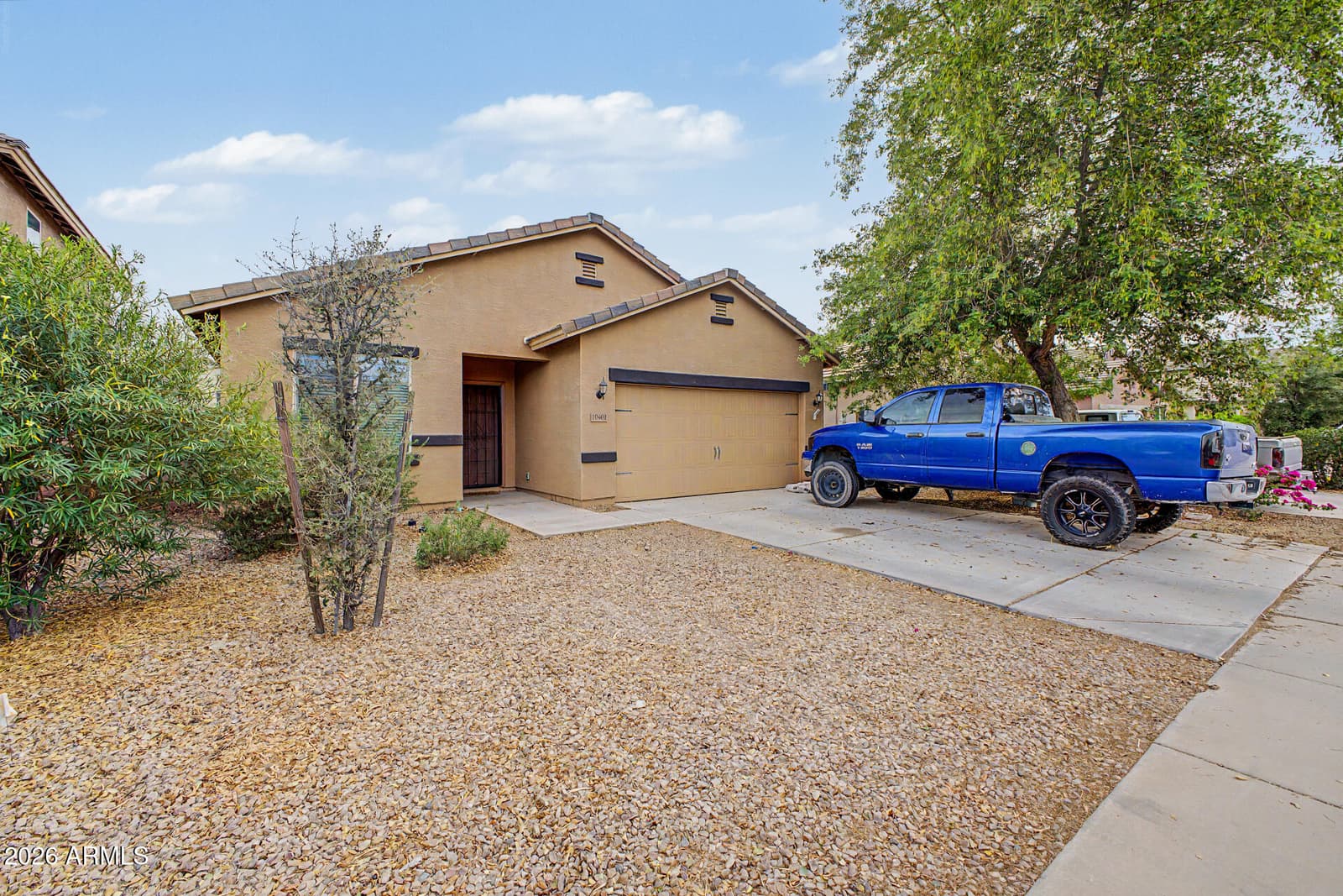 10401 E SUNFLOWER Lane, Florence, AZ 85132 — photo 1 of 25