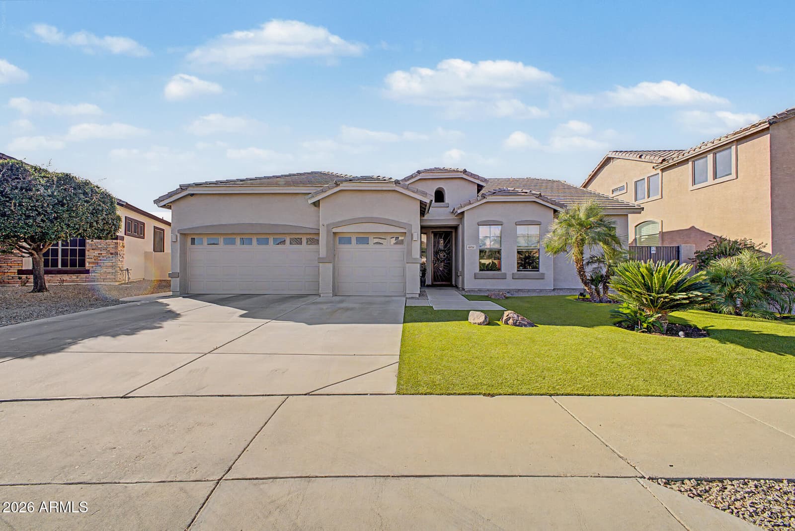 8714 W MORTEN Avenue, Glendale, AZ 85305