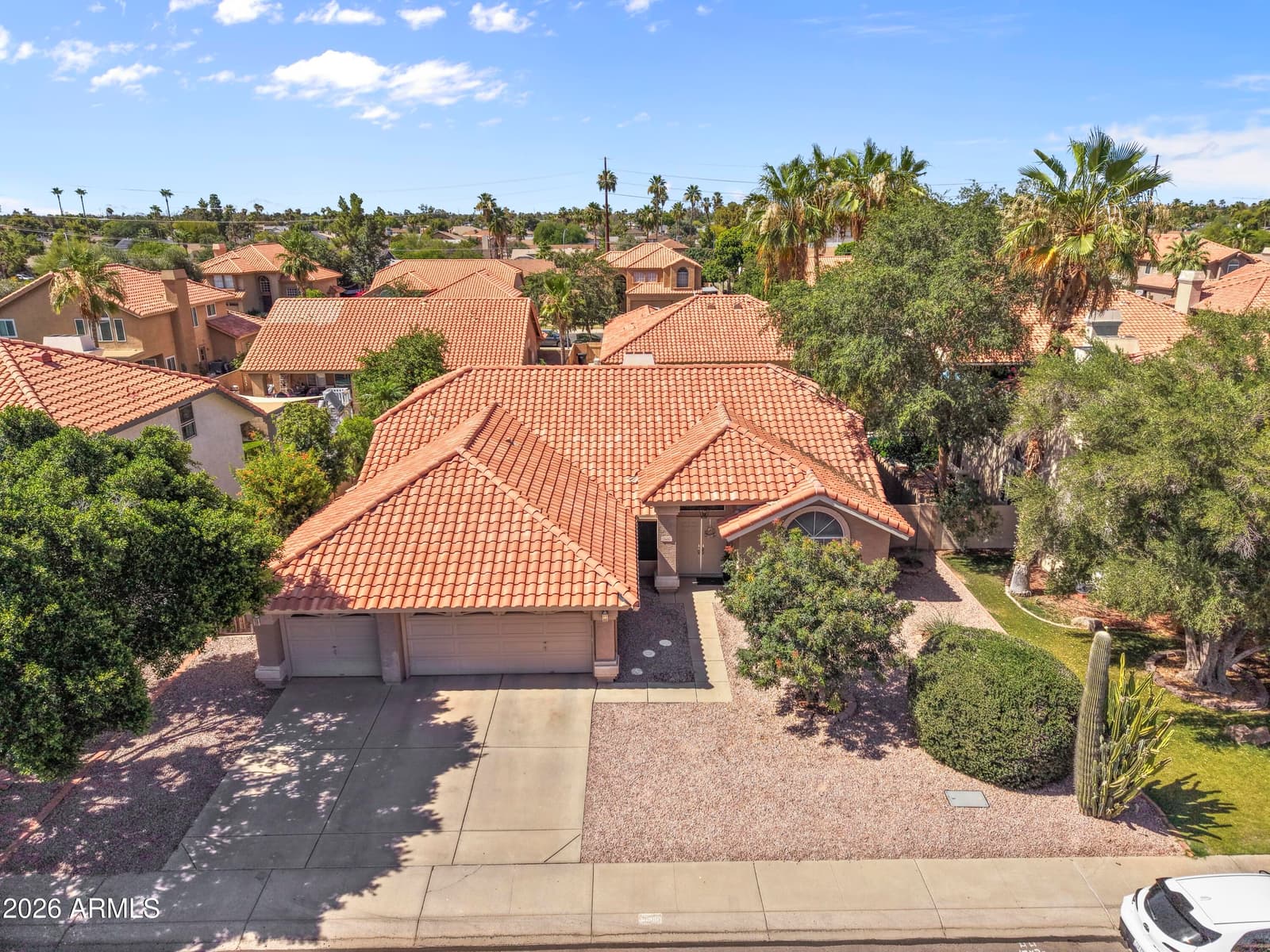 1580 W KENT Drive, Chandler, AZ 85224 — photo 3 of 41