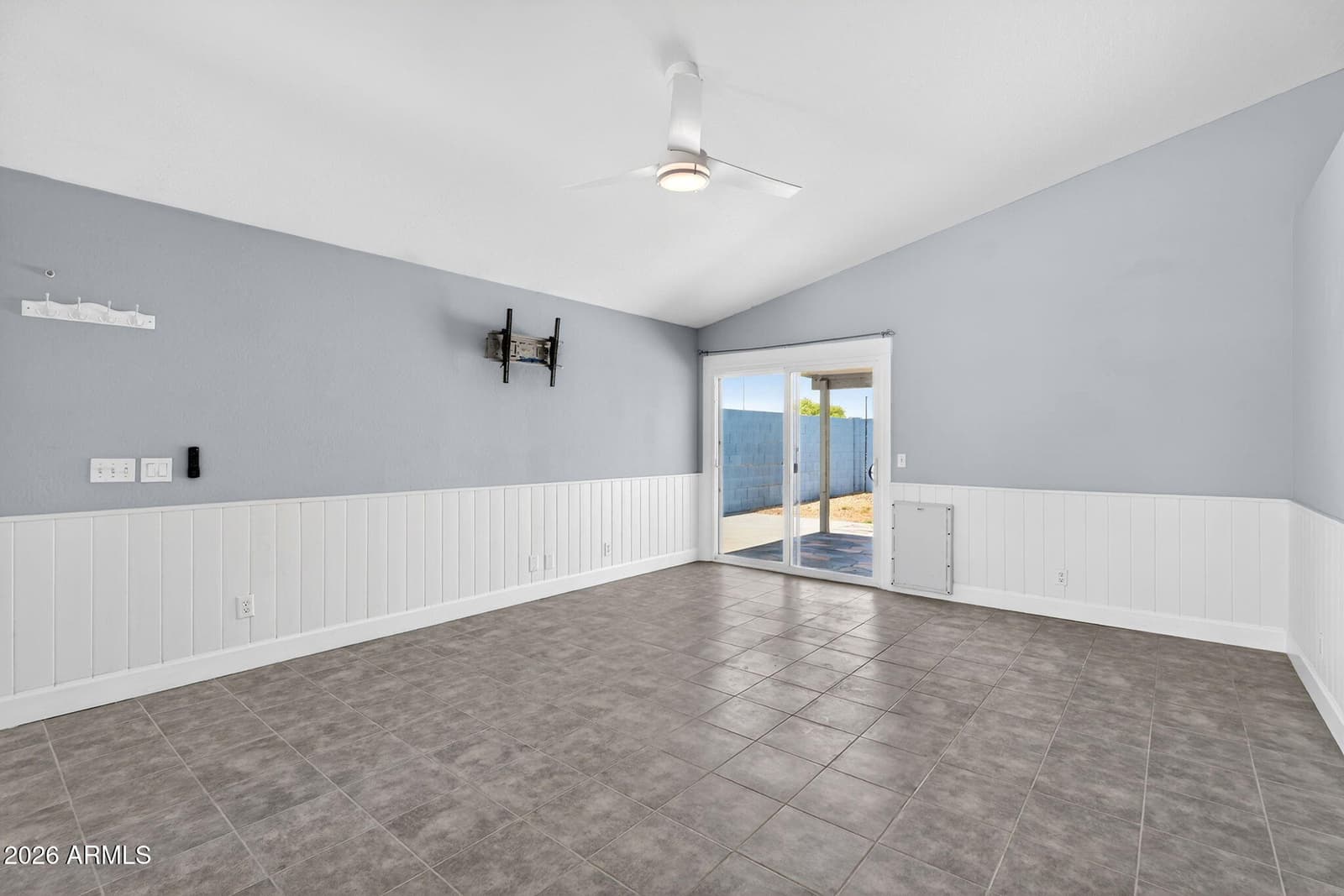 8845 E DES MOINES Street, Mesa, AZ 85207 — photo 5 of 40