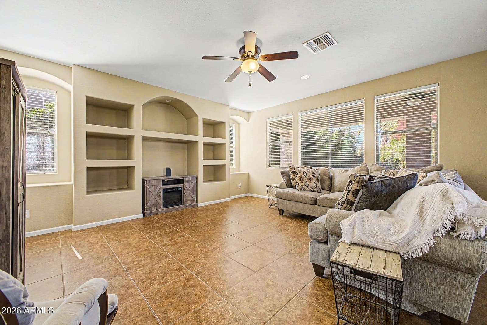 15792 W DESERT MIRAGE Drive, Surprise, AZ 85379 — photo 7 of 27