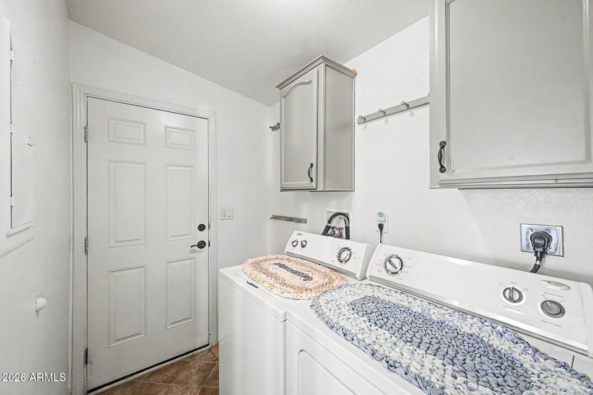 14449 S VAQUERO Circle, Arizona City, AZ 85123 — photo 19 of 27